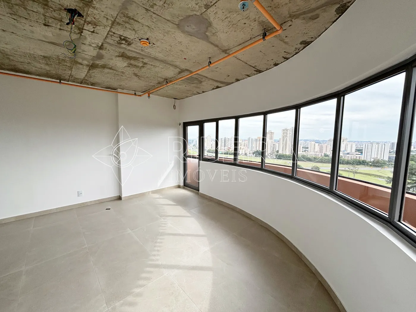 Alugar Comercial / Sala em Ribeir&atilde;o Preto R$ 3.500,00 - Foto 4