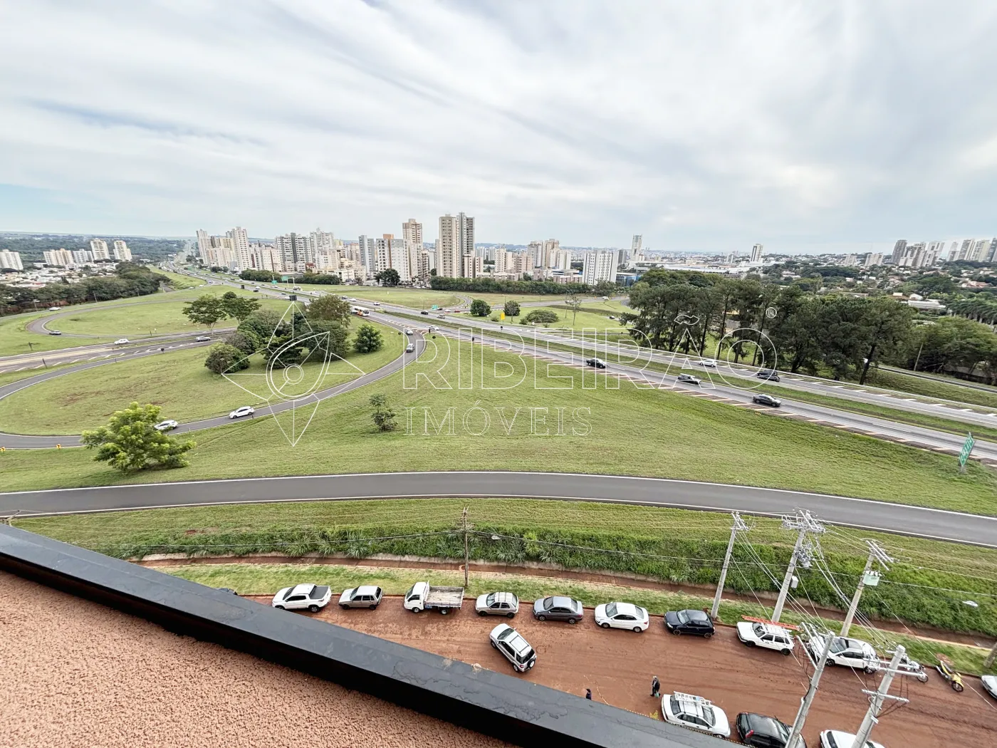 Alugar Comercial / Sala em Ribeir&atilde;o Preto R$ 3.500,00 - Foto 8