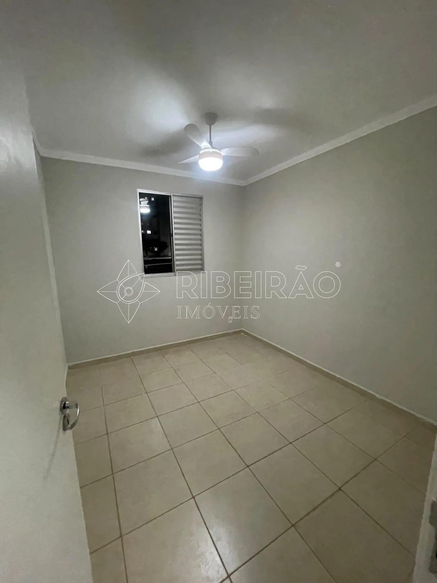 Alugar Apartamento / Padr&atilde;o em Ribeir&atilde;o Preto R$ 1.800,00 - Foto 3