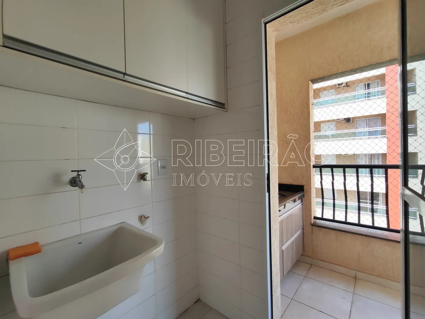 Alugar Apartamento / Padr&atilde;o em Ribeir&atilde;o Preto R$ 2.200,00 - Foto 16