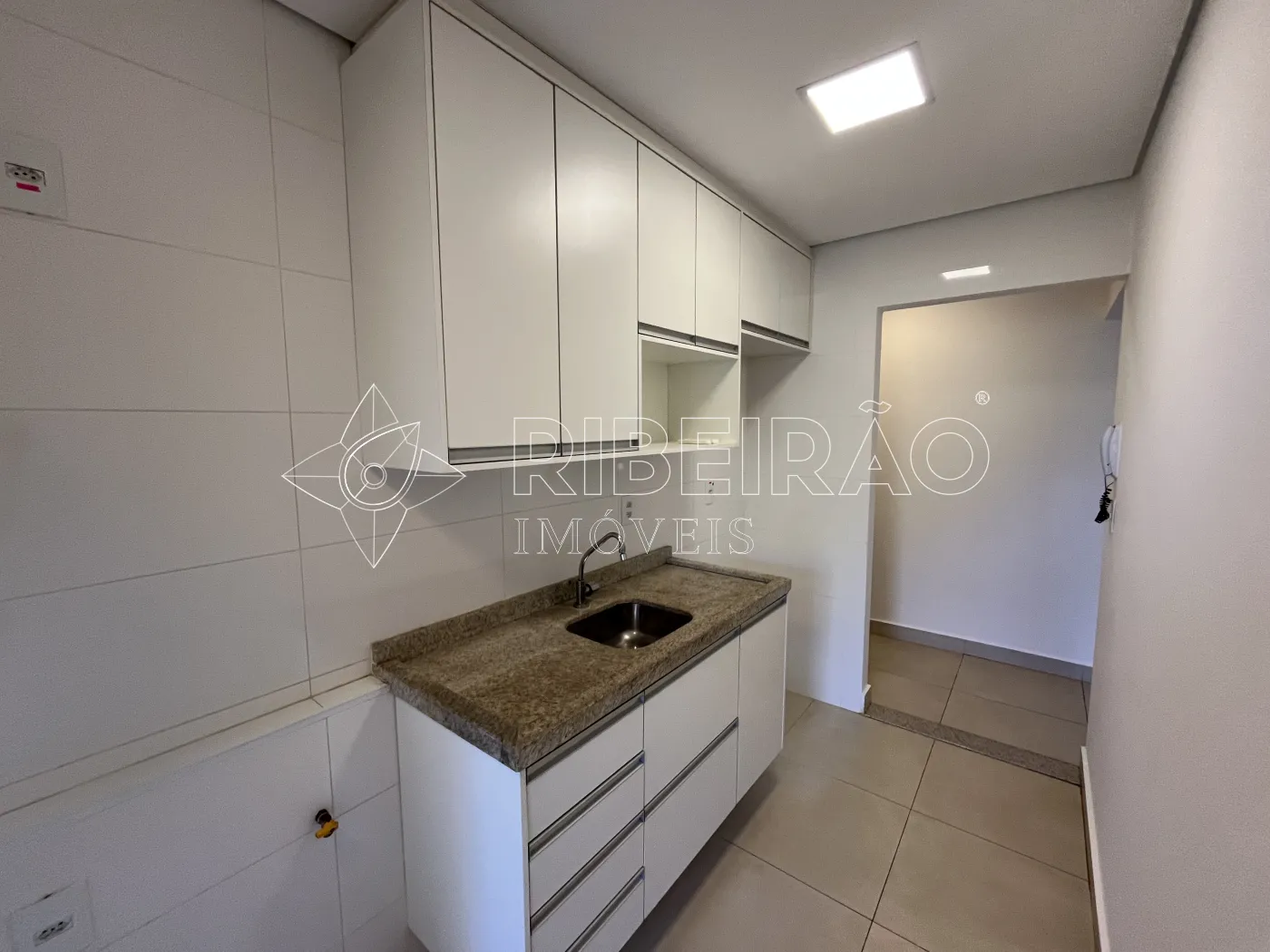 Alugar Apartamento / Padr&atilde;o em Ribeir&atilde;o Preto R$ 3.500,00 - Foto 5