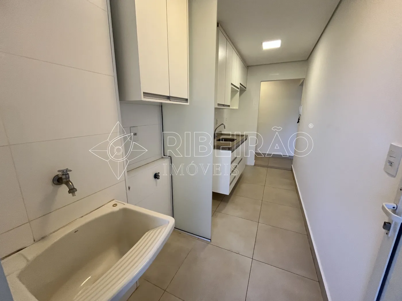 Alugar Apartamento / Padr&atilde;o em Ribeir&atilde;o Preto R$ 3.500,00 - Foto 16