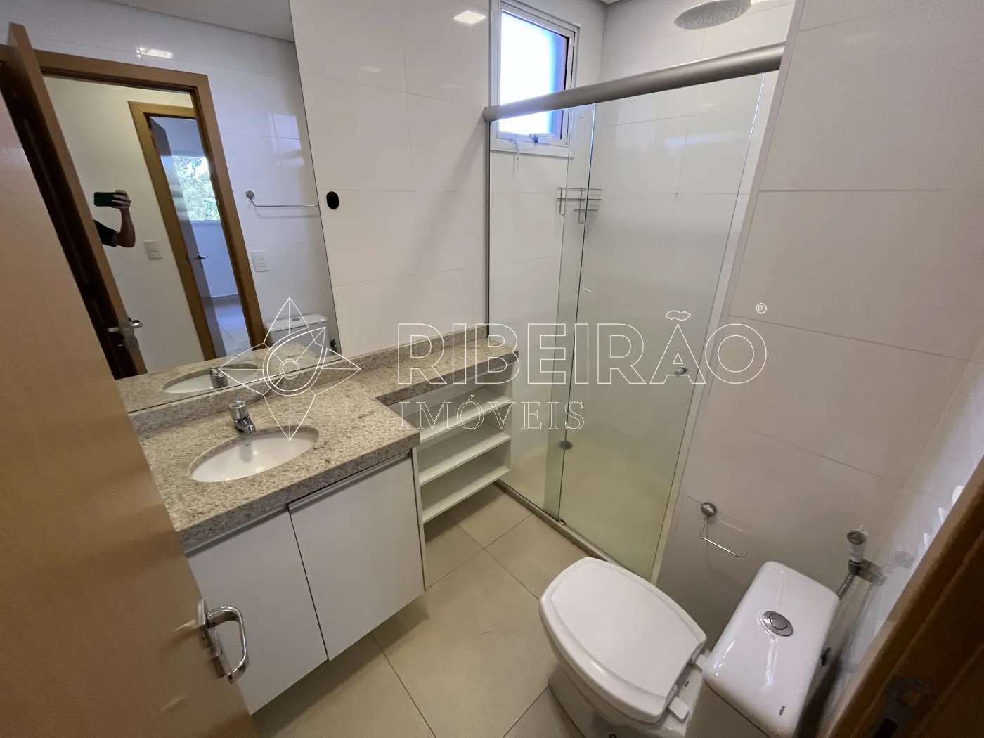 Alugar Apartamento / Padr&atilde;o em Ribeir&atilde;o Preto R$ 3.500,00 - Foto 17