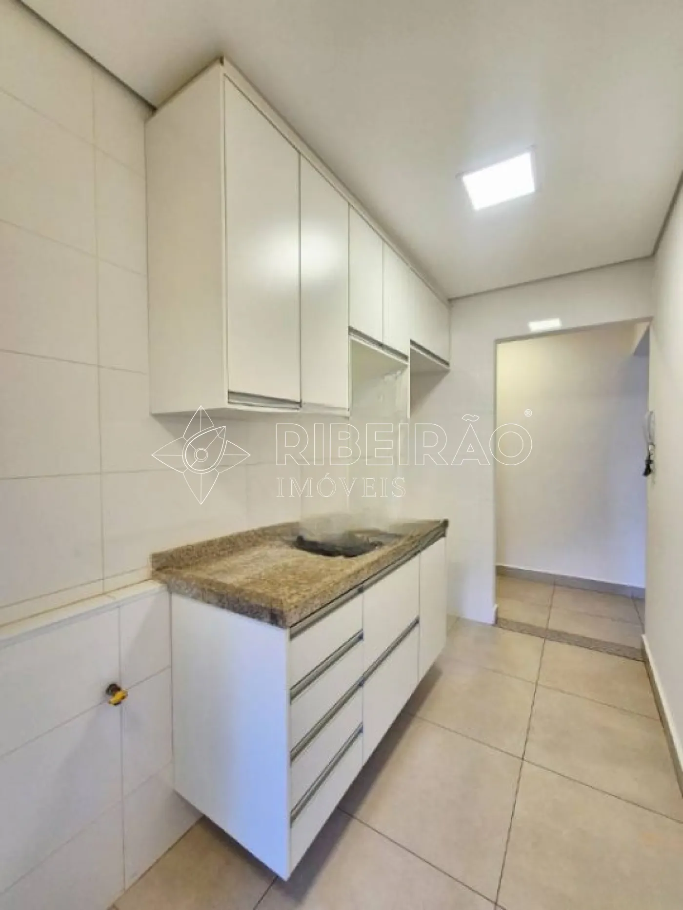 Alugar Apartamento / Padr&atilde;o em Ribeir&atilde;o Preto R$ 3.500,00 - Foto 2