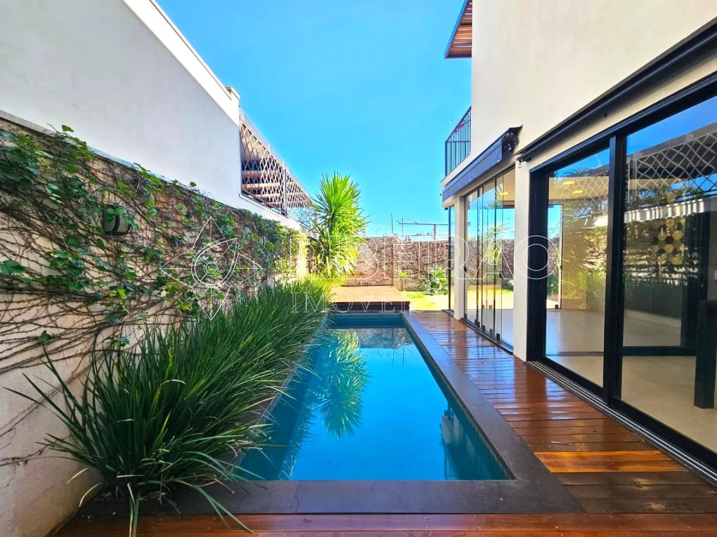 Alugar Casa / Condom&iacute;nio em Ribeir&atilde;o Preto R$ 8.000,00 - Foto 2