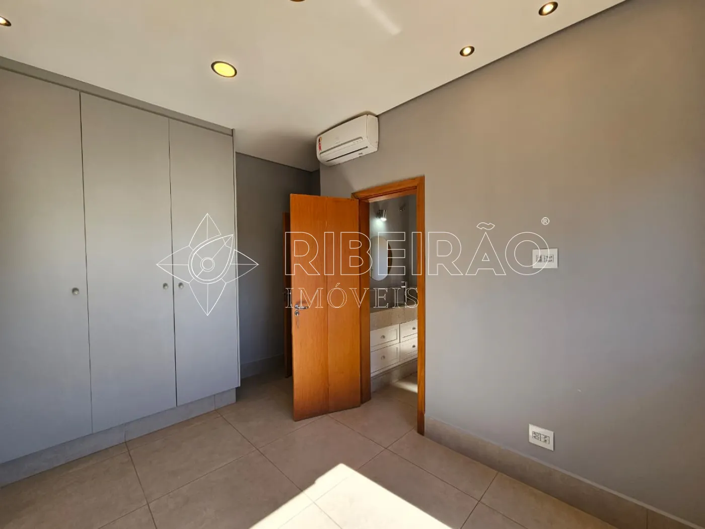 Alugar Casa / Condom&iacute;nio em Ribeir&atilde;o Preto R$ 8.000,00 - Foto 16