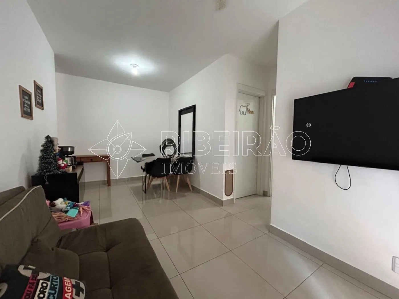 Comprar Apartamento / Padr&atilde;o em Ribeir&atilde;o Preto R$ 335.000,00 - Foto 3