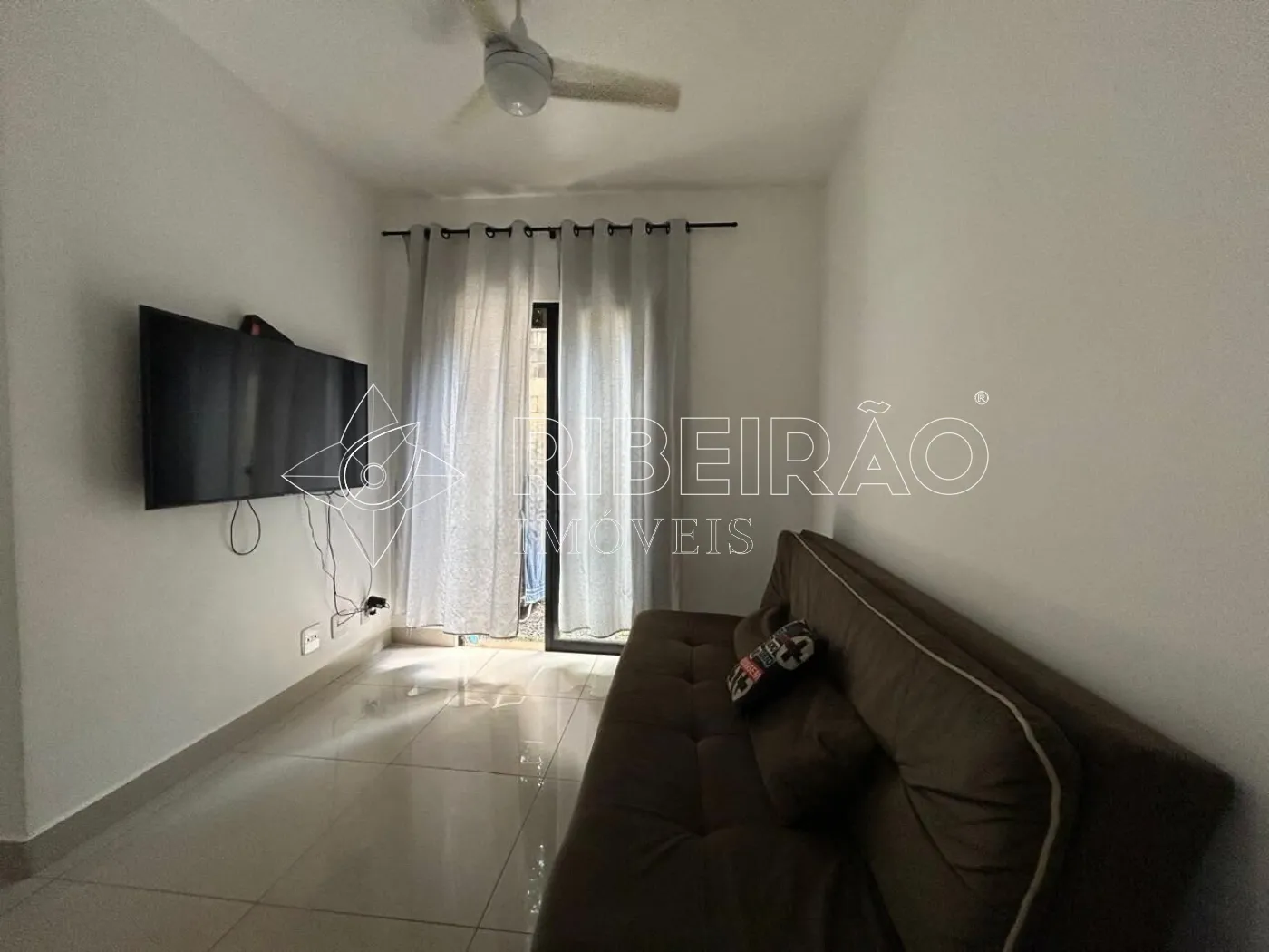 Comprar Apartamento / Padr&atilde;o em Ribeir&atilde;o Preto R$ 335.000,00 - Foto 2