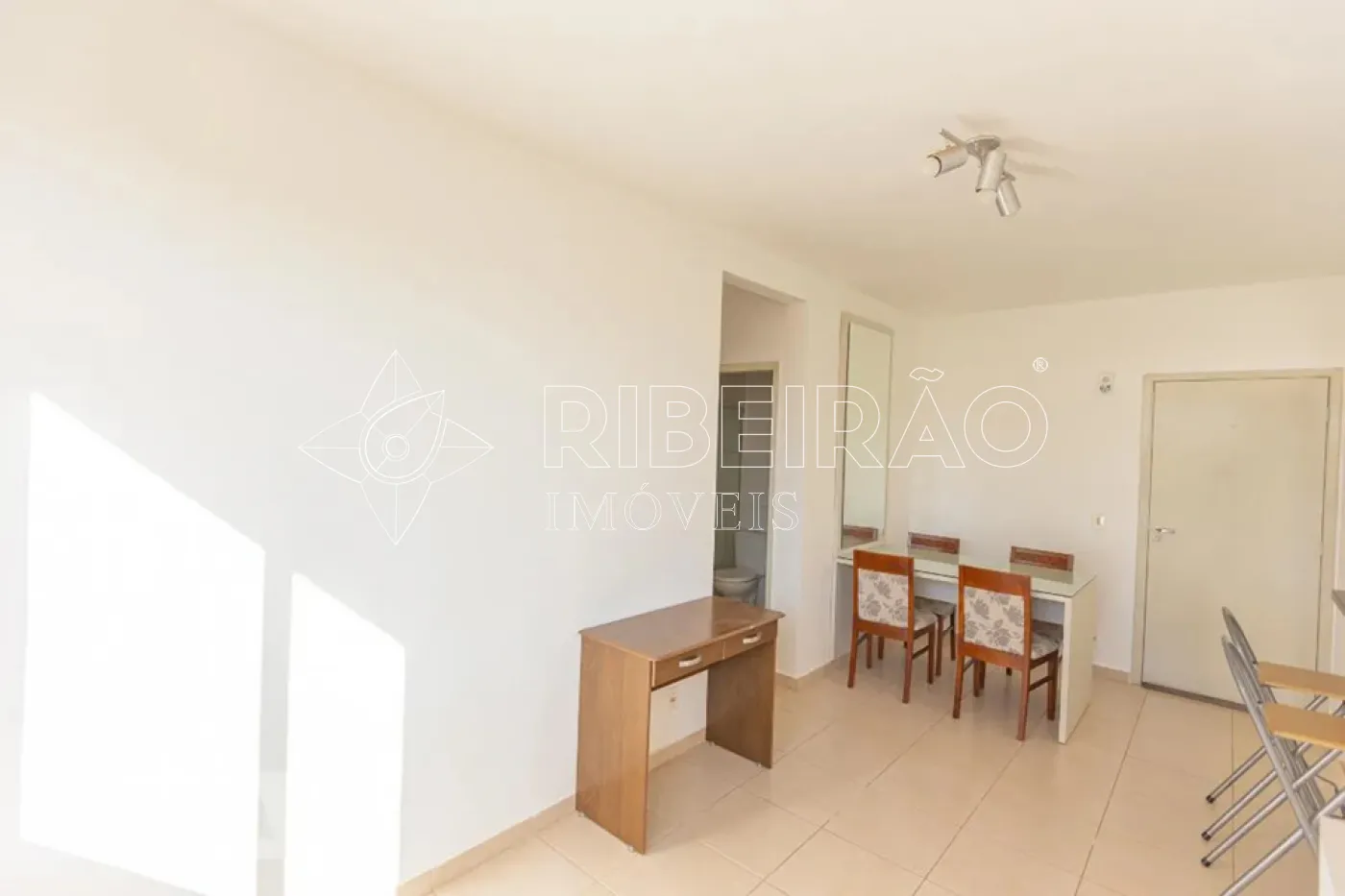 Comprar Apartamento / Padr&atilde;o em Ribeir&atilde;o Preto R$ 185.000,00 - Foto 3