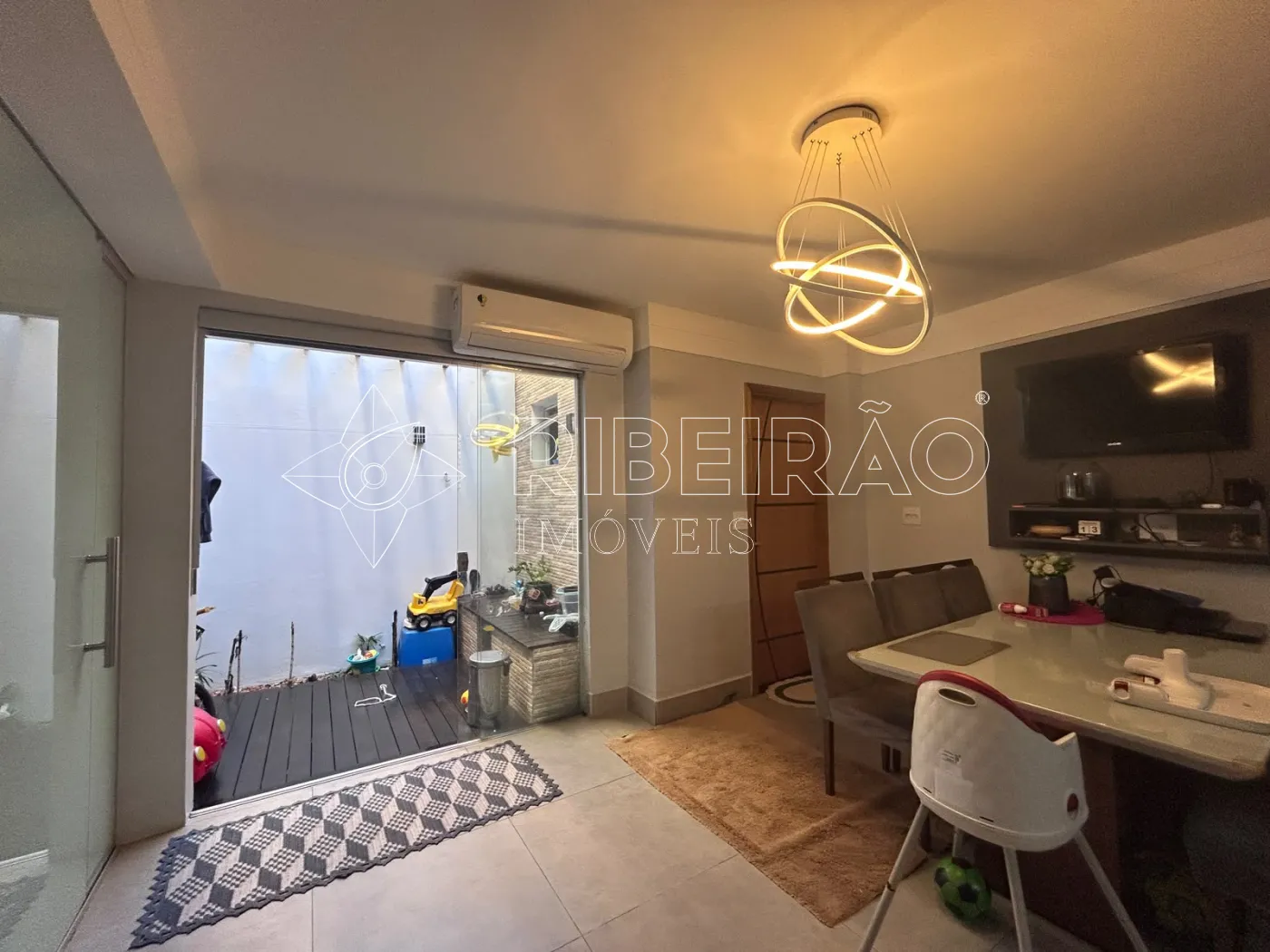 Alugar Apartamento / Padr&atilde;o em Ribeir&atilde;o Preto R$ 2.450,00 - Foto 1