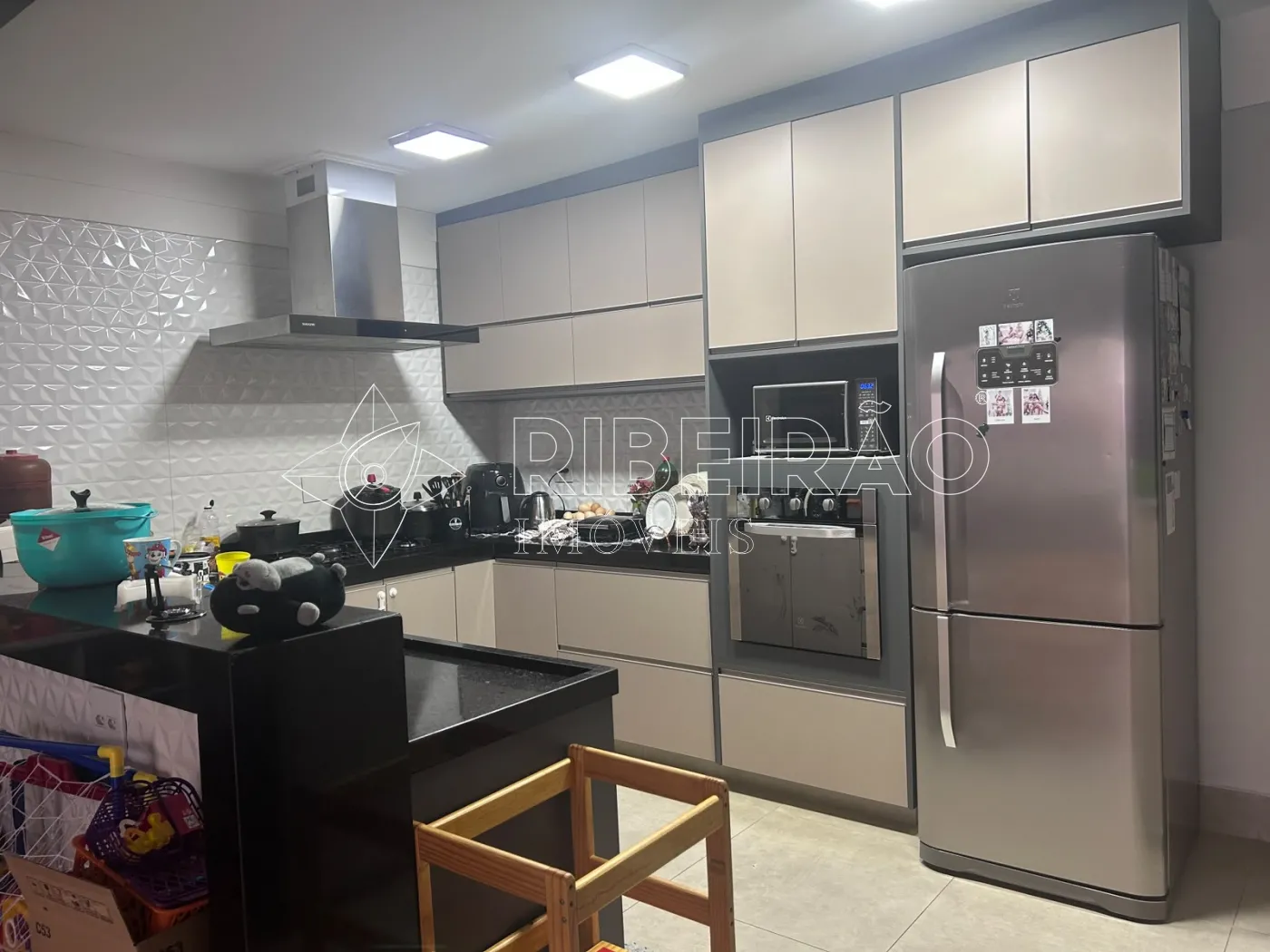 Alugar Apartamento / Padr&atilde;o em Ribeir&atilde;o Preto R$ 2.450,00 - Foto 3