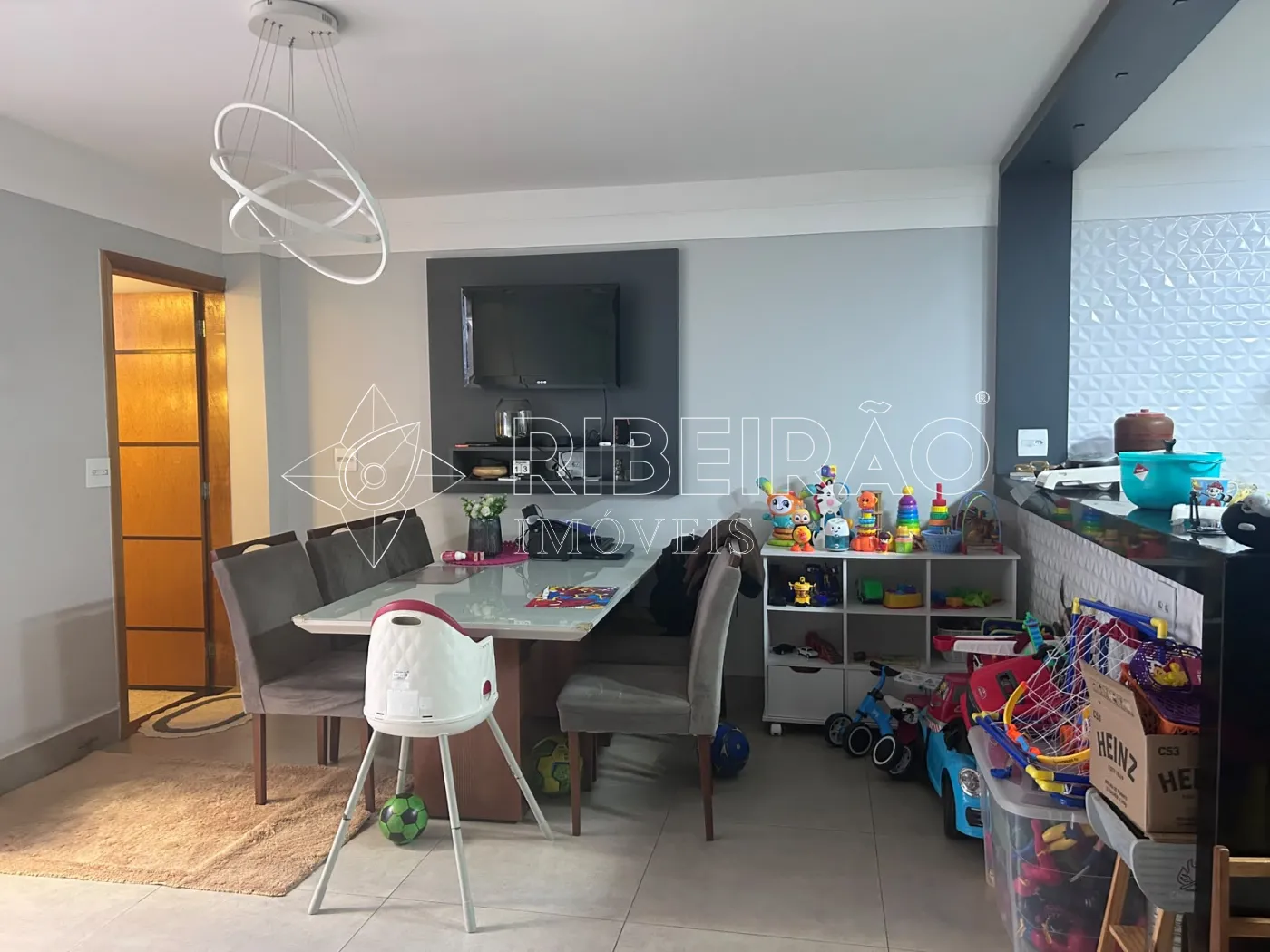 Alugar Apartamento / Padr&atilde;o em Ribeir&atilde;o Preto R$ 2.450,00 - Foto 4