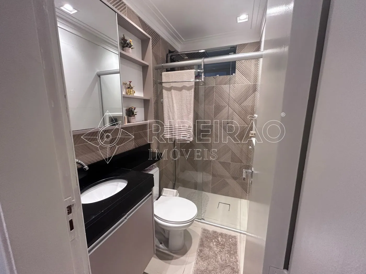 Alugar Apartamento / Padr&atilde;o em Ribeir&atilde;o Preto R$ 2.450,00 - Foto 15