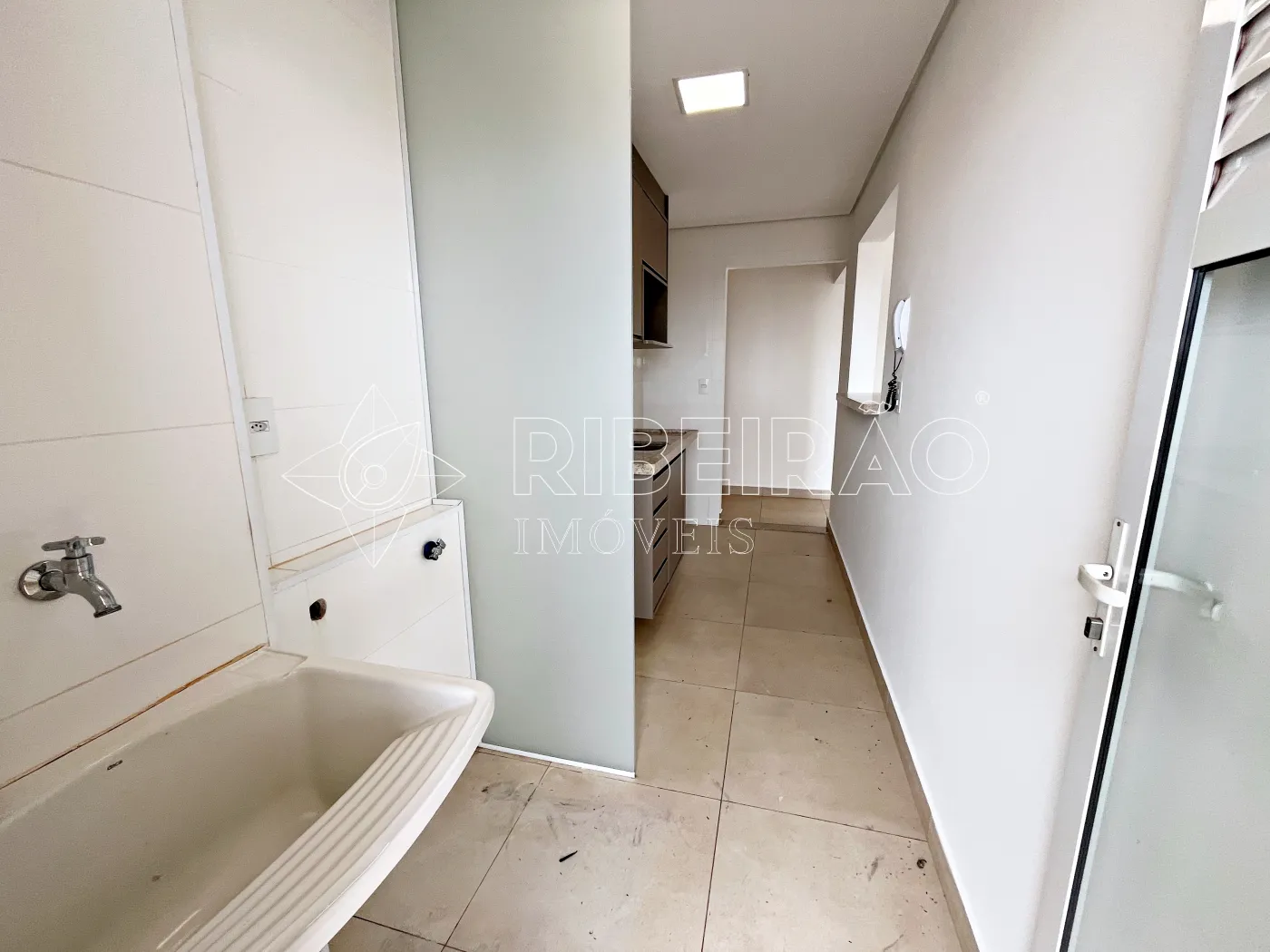 Alugar Apartamento / Padr&atilde;o em Ribeir&atilde;o Preto R$ 2.800,00 - Foto 16