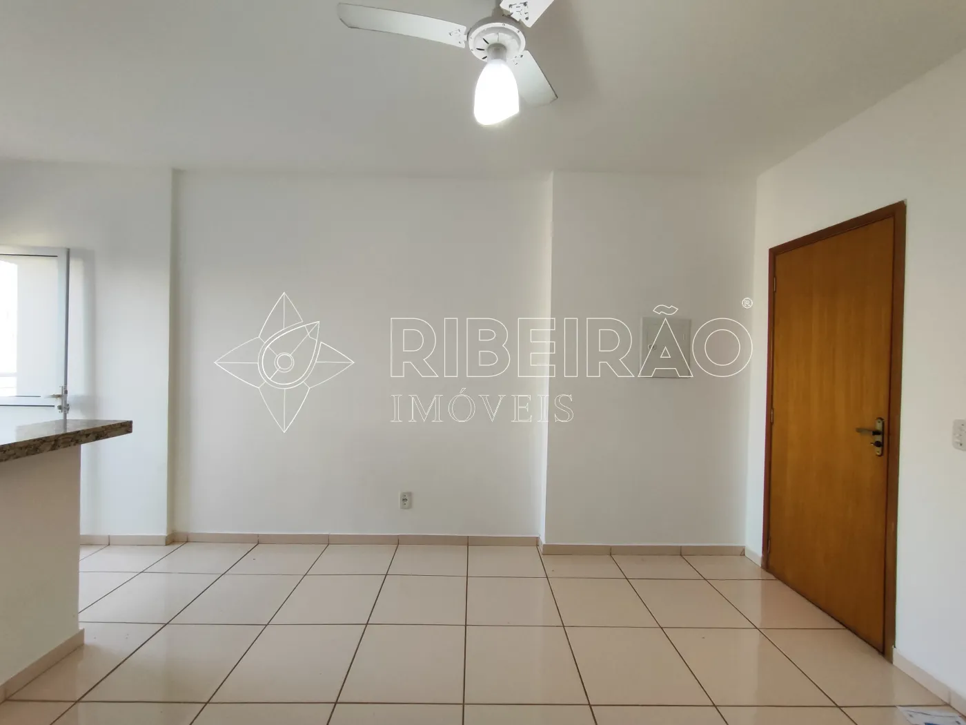 Alugar Apartamento / Padr&atilde;o em Ribeir&atilde;o Preto R$ 1.700,00 - Foto 4