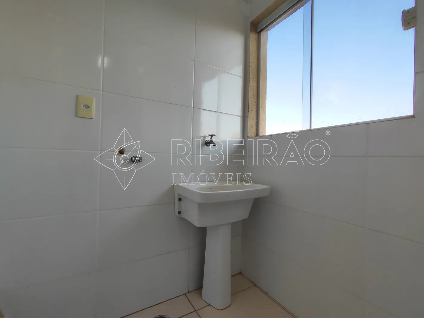 Alugar Apartamento / Padr&atilde;o em Ribeir&atilde;o Preto R$ 1.700,00 - Foto 15