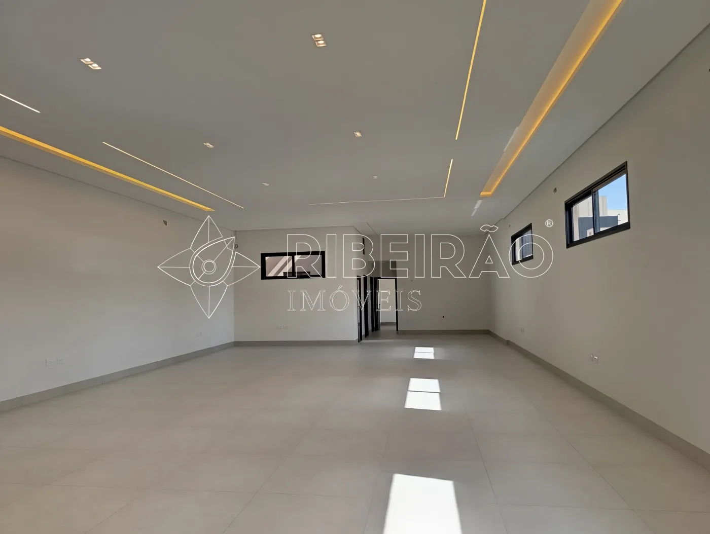 Alugar Comercial / Sal&atilde;o em Ribeir&atilde;o Preto R$ 11.900,00 - Foto 4