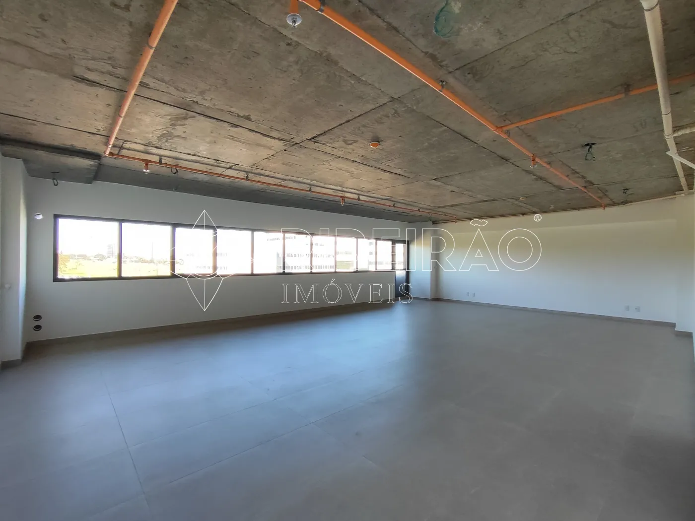 Alugar Comercial / Sala em Ribeir&atilde;o Preto R$ 11.000,00 - Foto 1