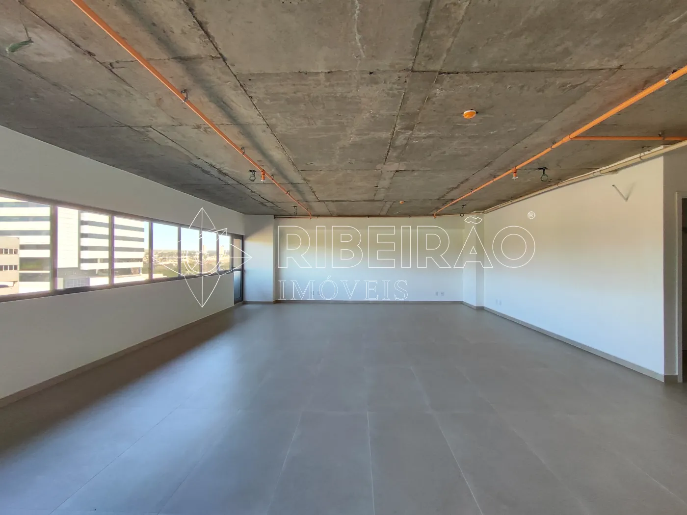 Alugar Comercial / Sala em Ribeir&atilde;o Preto R$ 11.000,00 - Foto 2