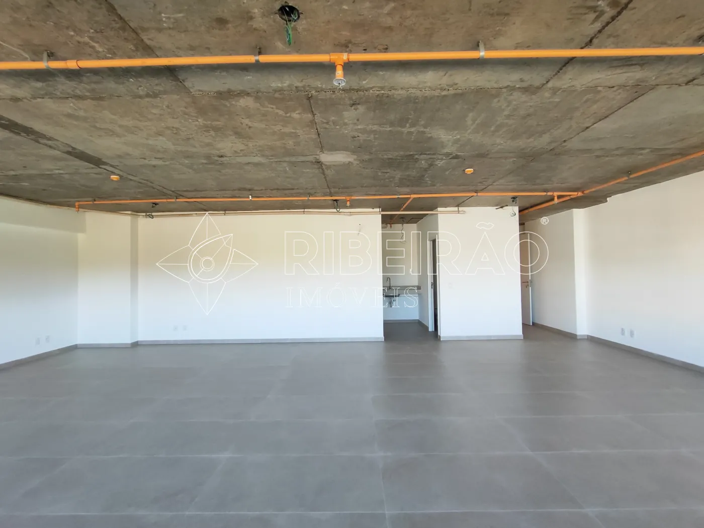 Alugar Comercial / Sala em Ribeir&atilde;o Preto R$ 11.000,00 - Foto 4