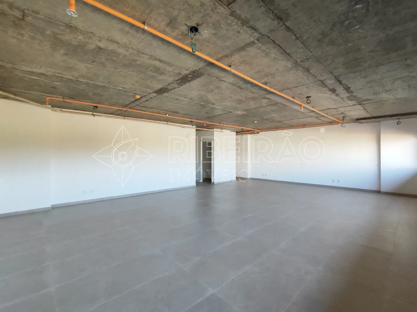 Alugar Comercial / Sala em Ribeir&atilde;o Preto R$ 11.000,00 - Foto 5
