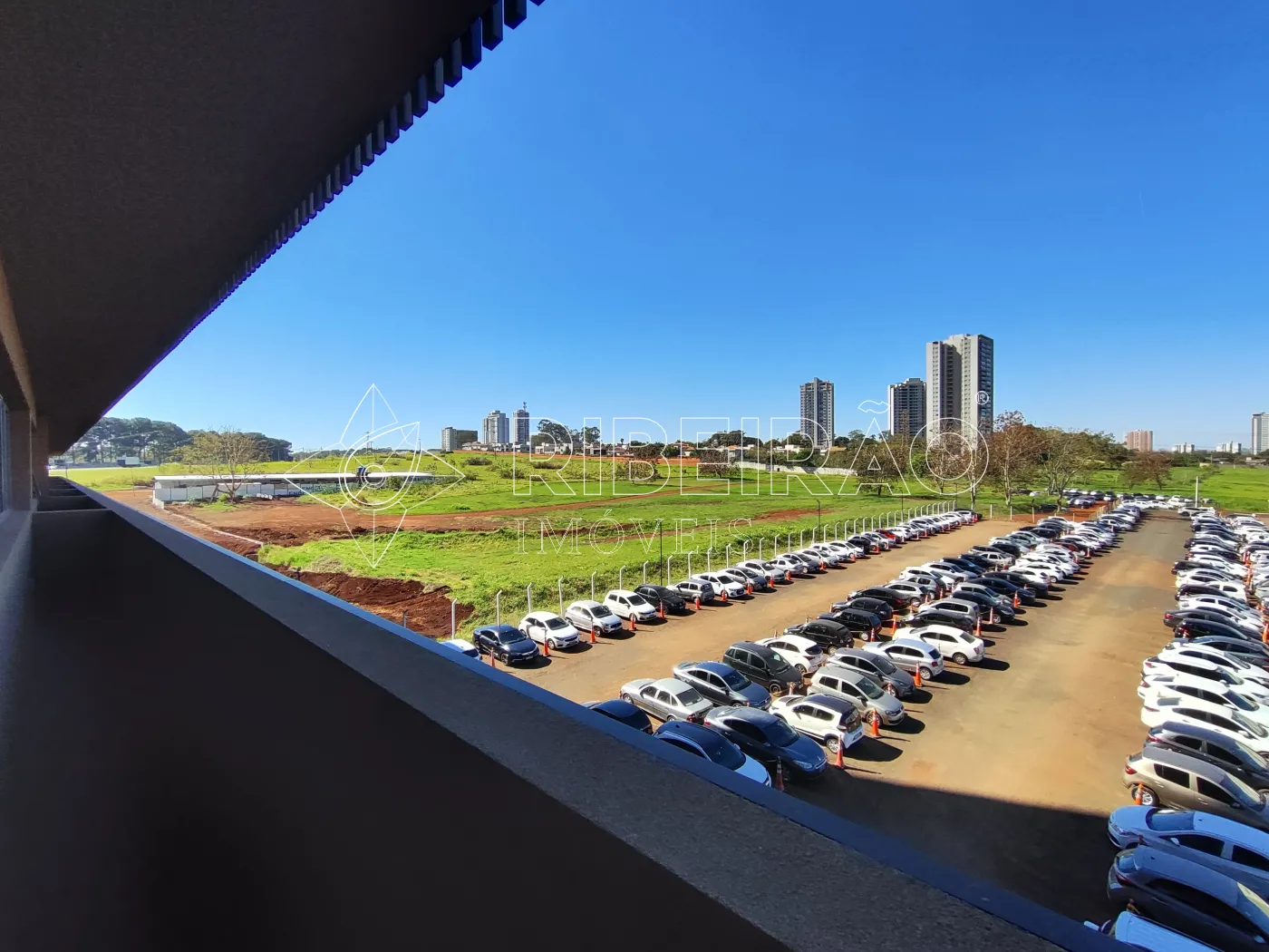Alugar Comercial / Sala em Ribeir&atilde;o Preto R$ 11.000,00 - Foto 16