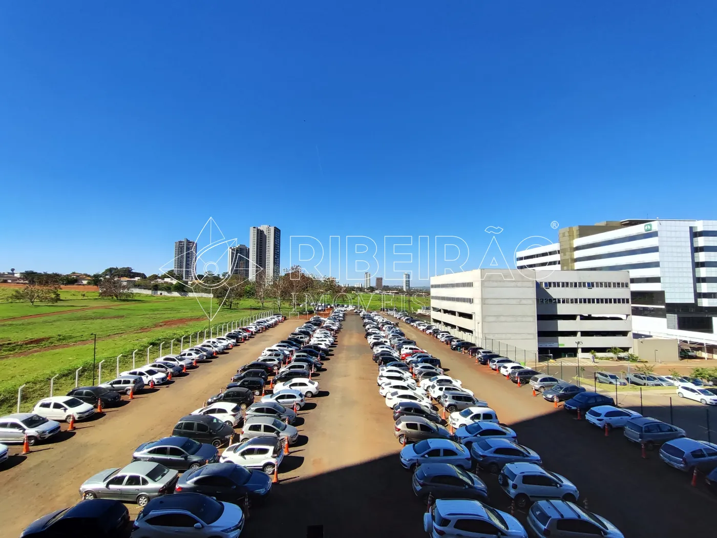 Alugar Comercial / Sala em Ribeir&atilde;o Preto R$ 11.000,00 - Foto 19