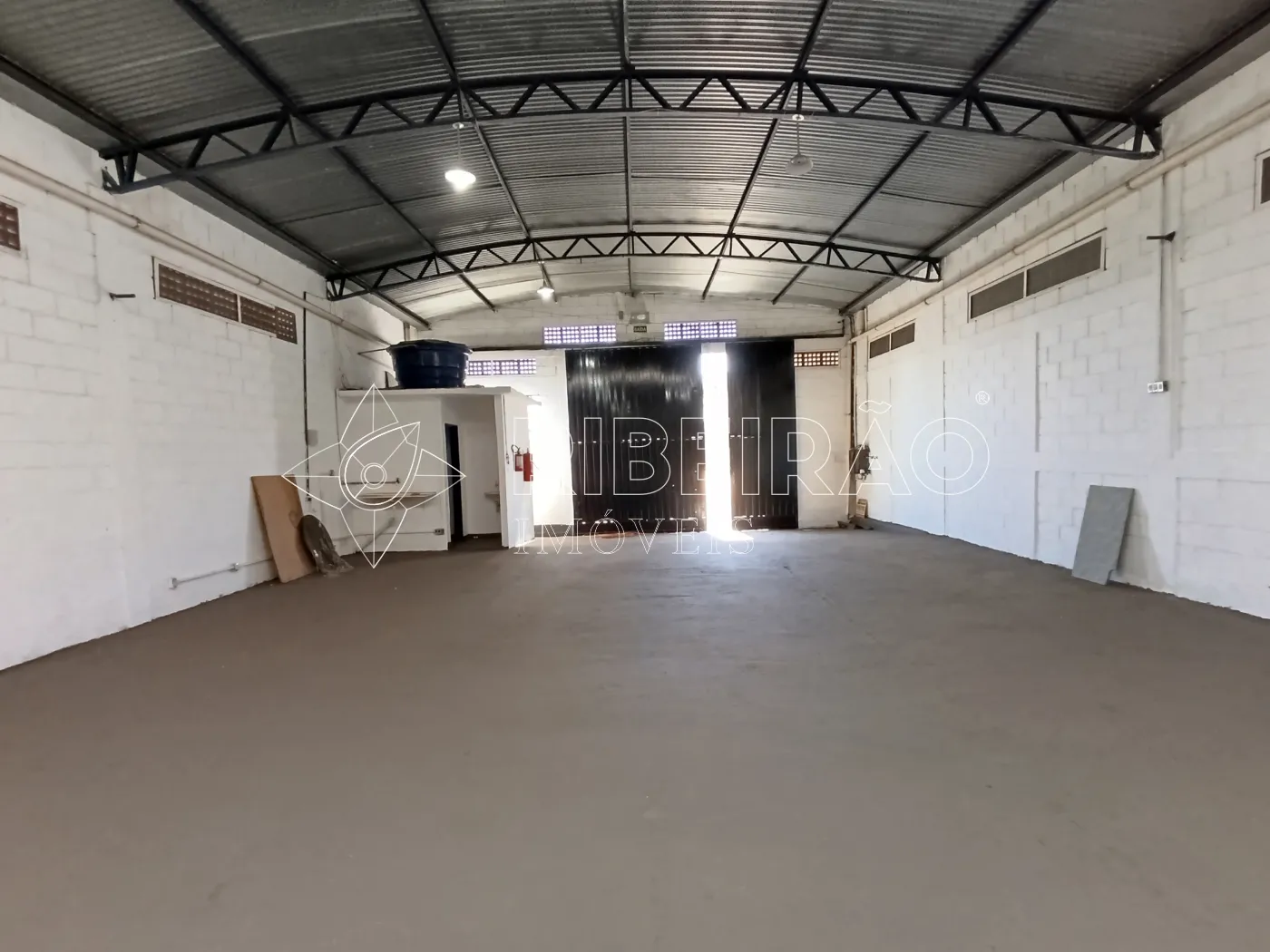 Alugar Comercial / Galp&atilde;o em Ribeir&atilde;o Preto R$ 4.500,00 - Foto 6