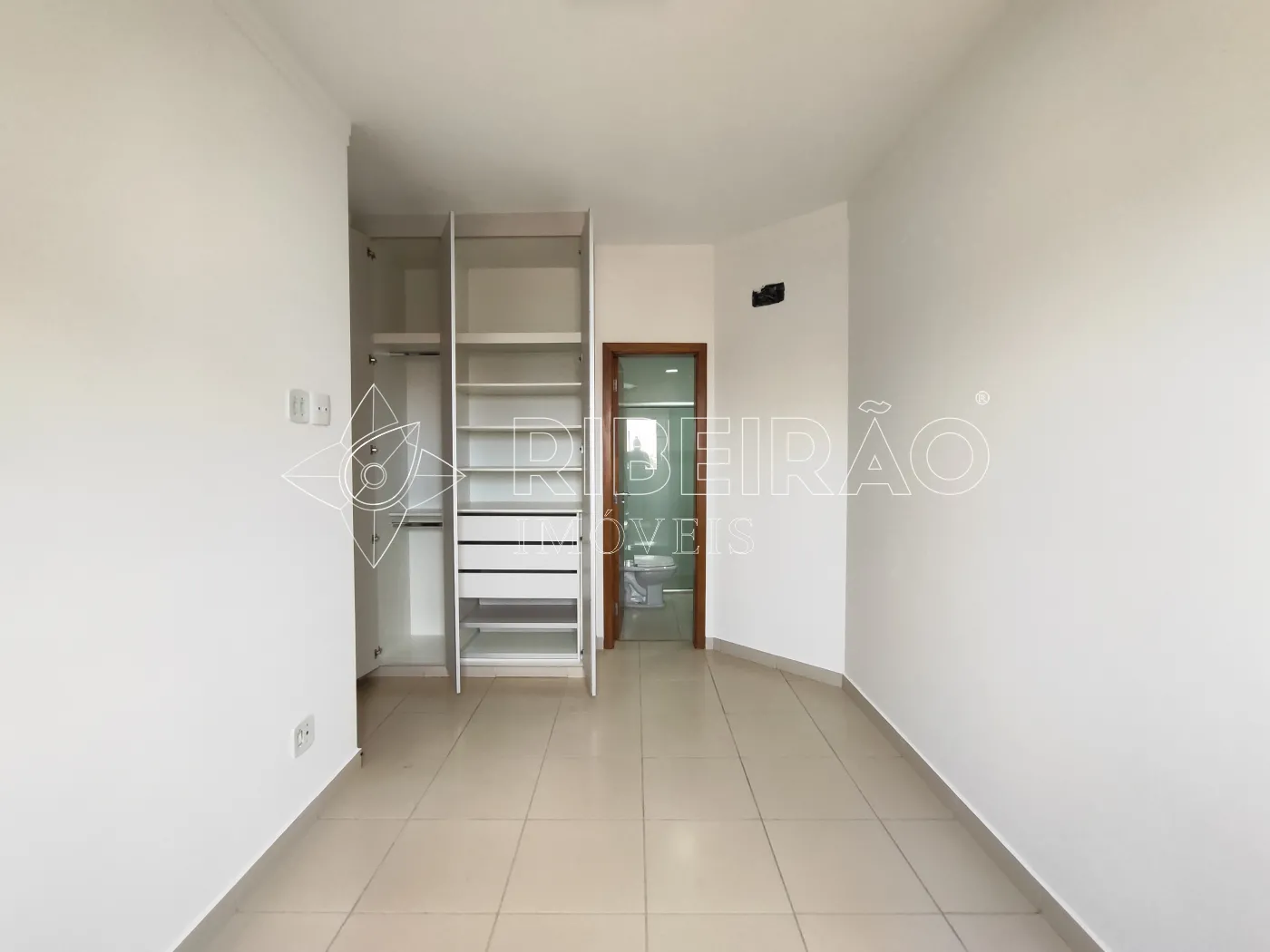 Alugar Apartamento / Padr&atilde;o em Ribeir&atilde;o Preto R$ 4.000,00 - Foto 32