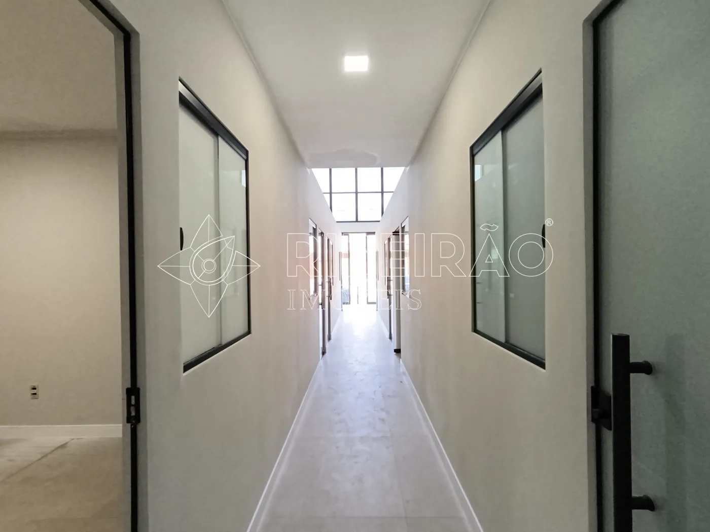 Alugar Comercial / Sala em Ribeir&atilde;o Preto R$ 1.350,00 - Foto 11