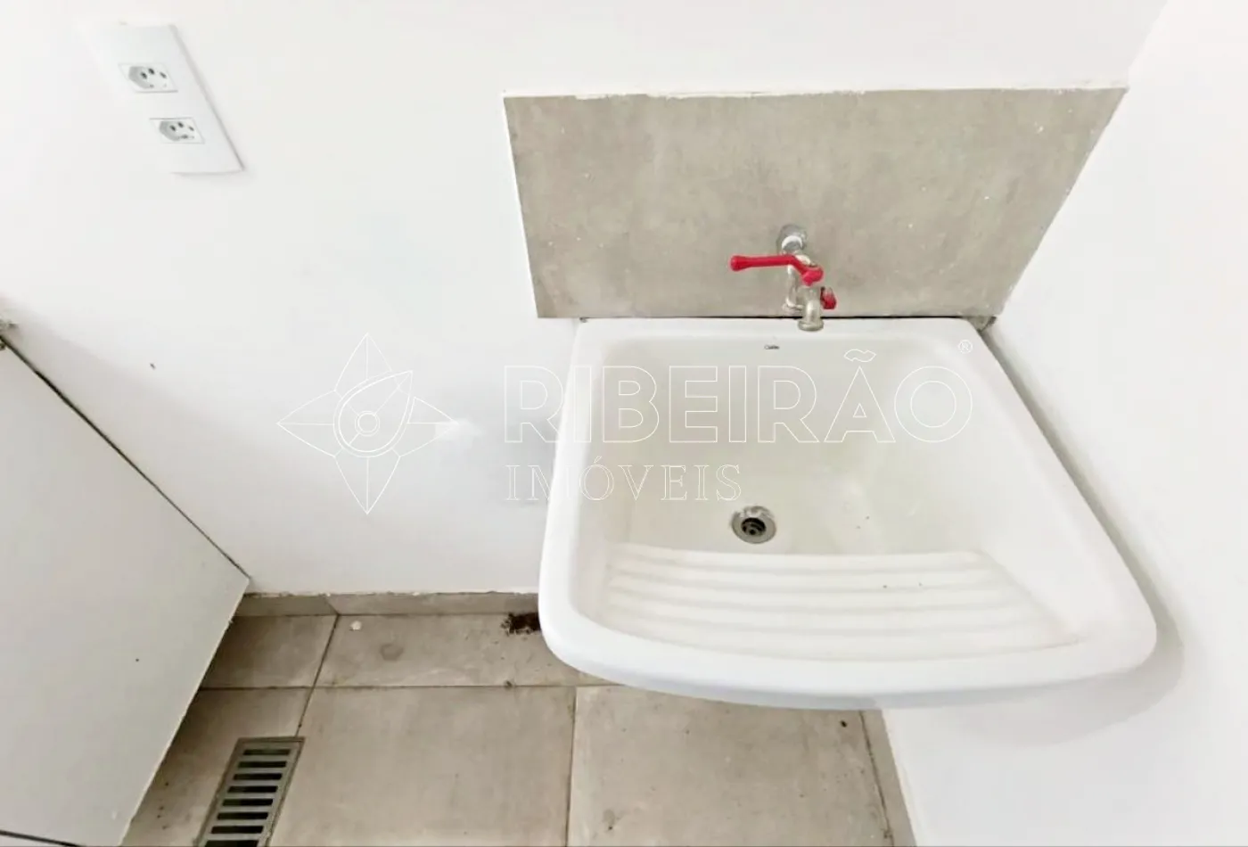 Alugar Comercial / Loja em Ribeir&atilde;o Preto R$ 1.800,00 - Foto 17