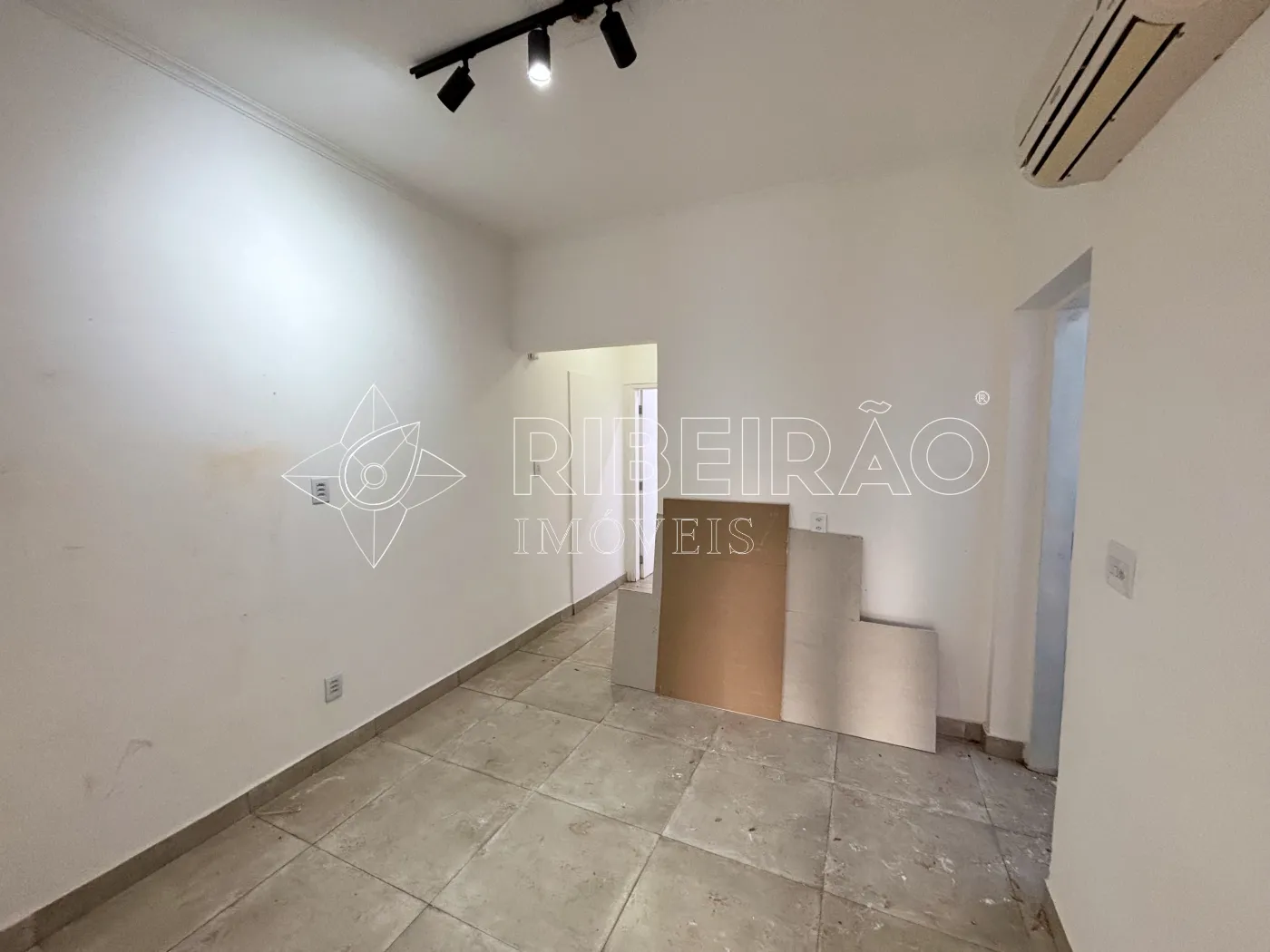 Alugar Comercial / Loja em Ribeir&atilde;o Preto R$ 2.300,00 - Foto 6