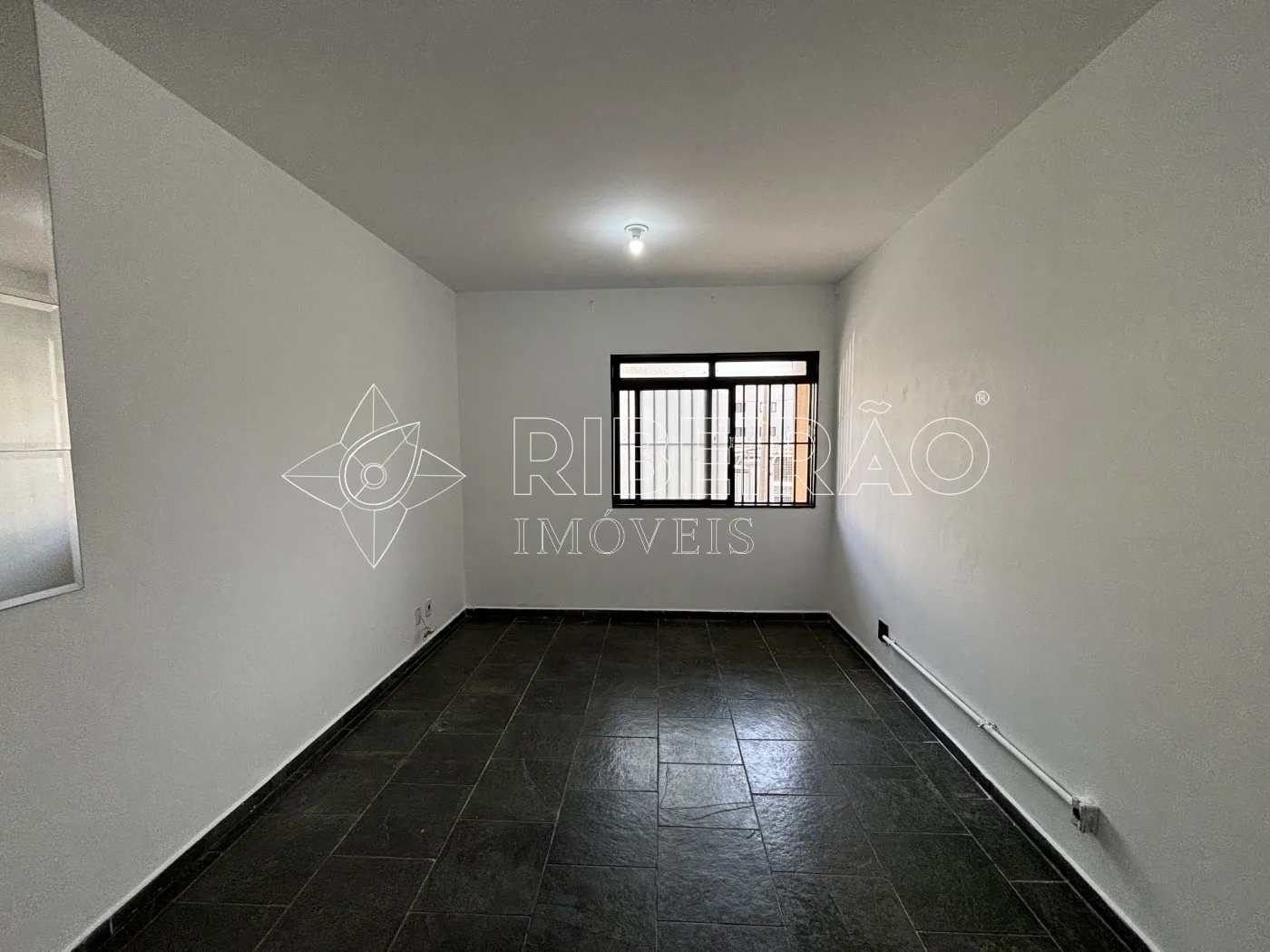 Alugar Apartamento / Padr&atilde;o em Ribeir&atilde;o Preto R$ 1.200,00 - Foto 3
