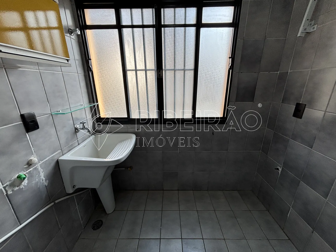 Alugar Apartamento / Padr&atilde;o em Ribeir&atilde;o Preto R$ 1.200,00 - Foto 7