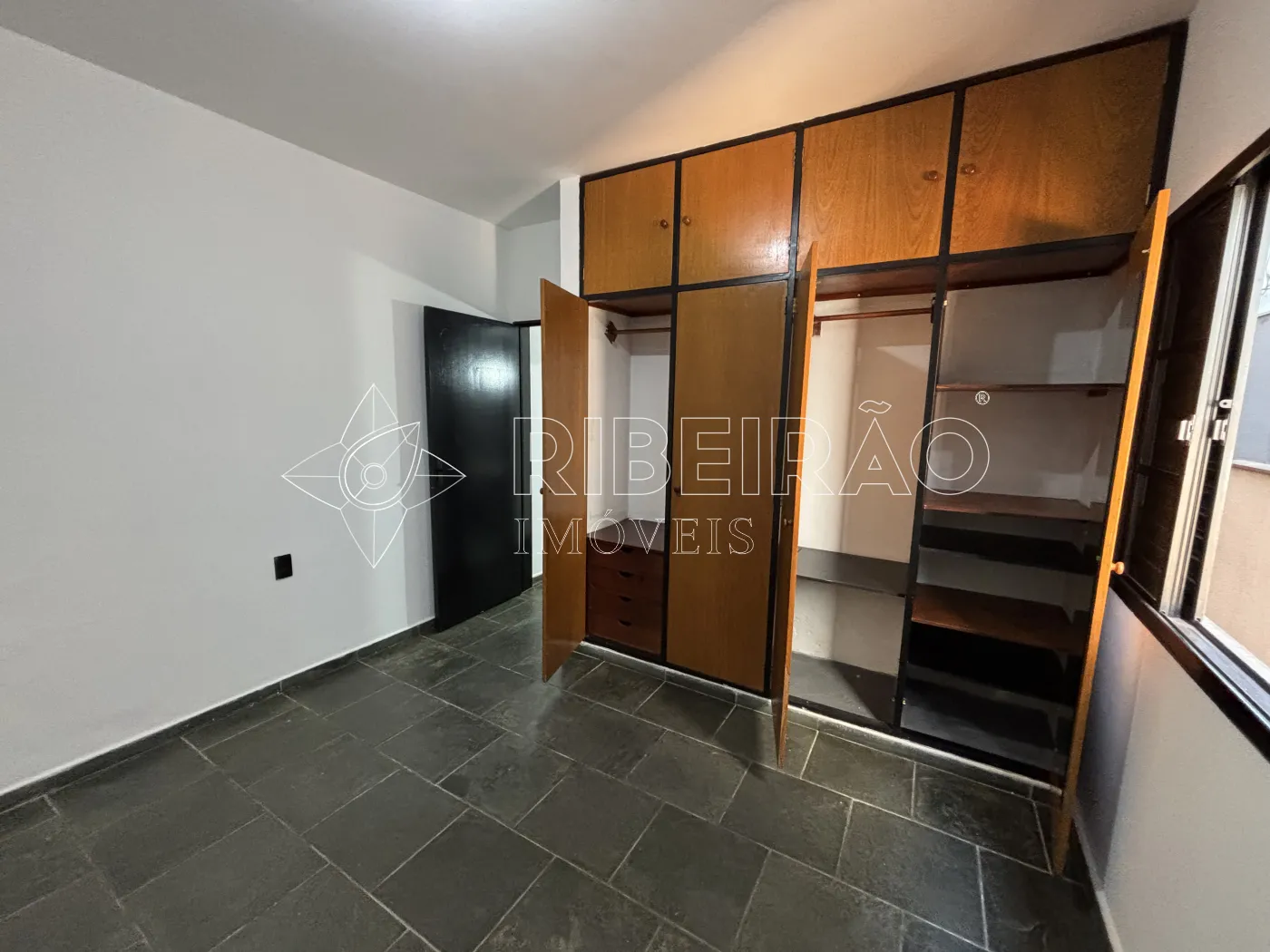 Alugar Apartamento / Padr&atilde;o em Ribeir&atilde;o Preto R$ 1.200,00 - Foto 11