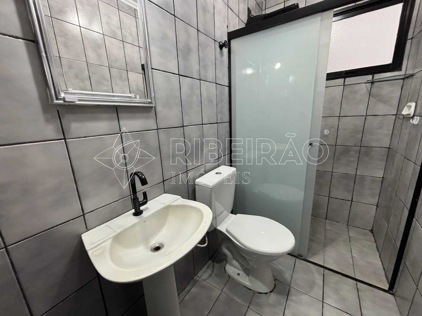 Alugar Apartamento / Padr&atilde;o em Ribeir&atilde;o Preto R$ 1.200,00 - Foto 13