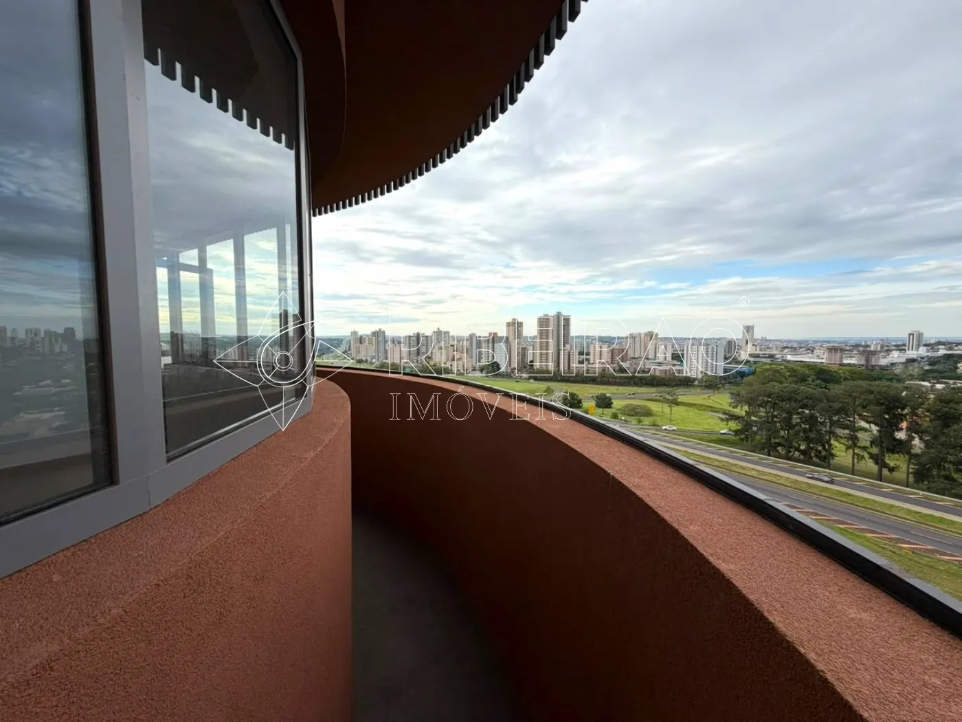 Alugar Comercial / Sala em Ribeir&atilde;o Preto R$ 3.500,00 - Foto 13
