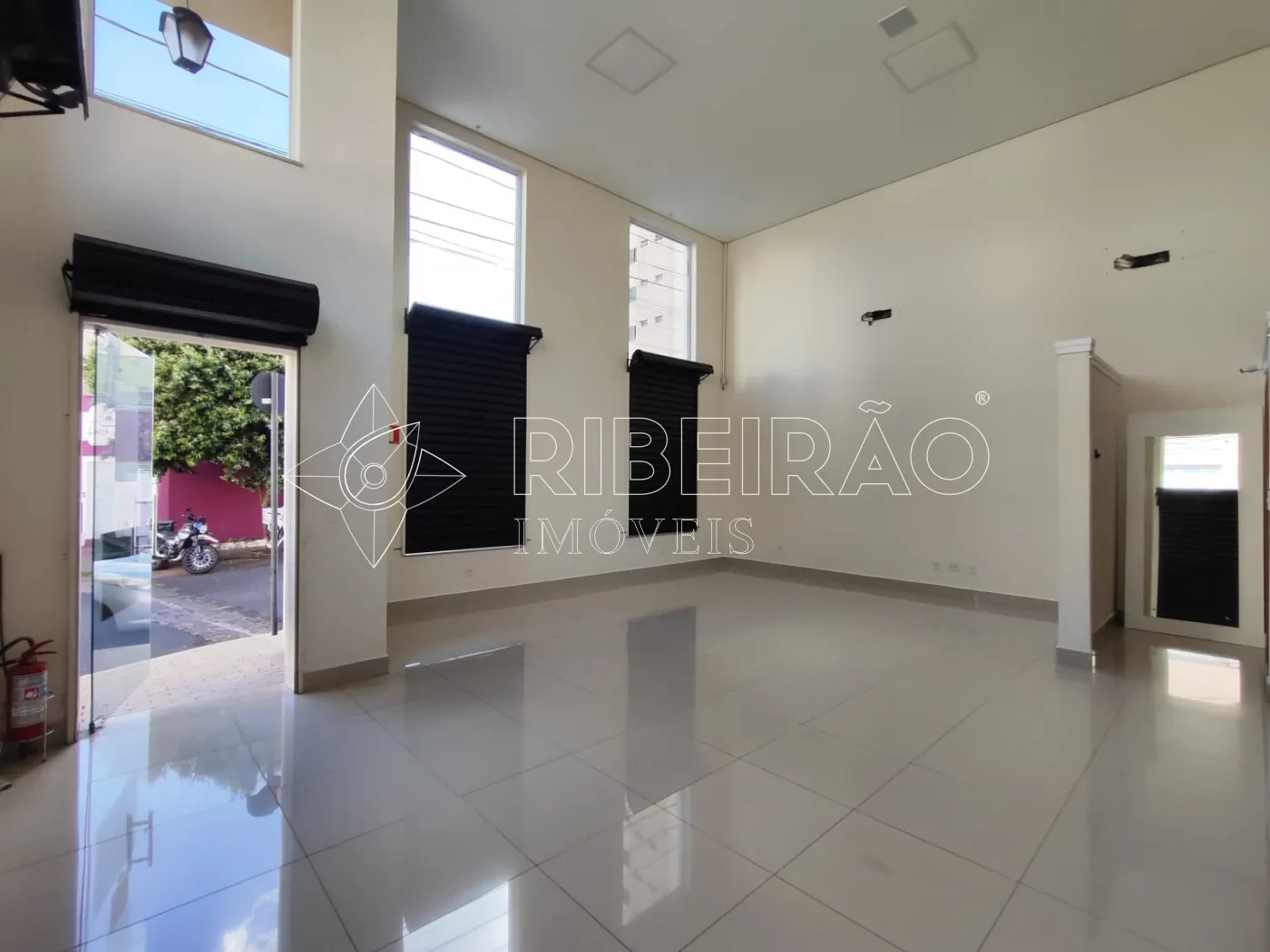 Alugar Comercial / Im&oacute;vel Comercial em Ribeir&atilde;o Preto R$ 3.900,00 - Foto 4