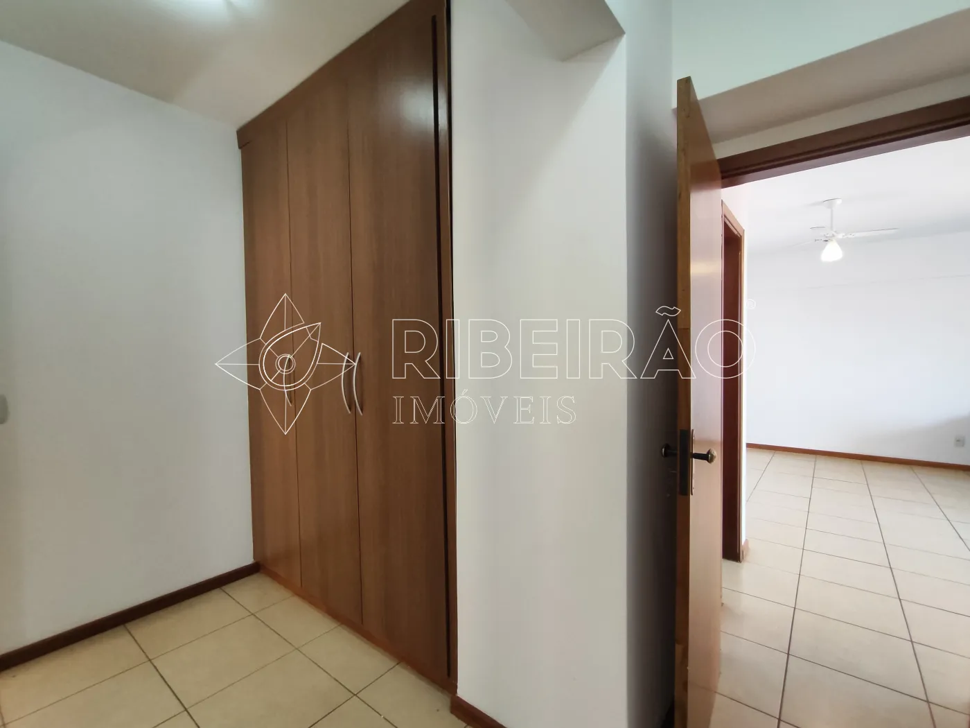 Alugar Apartamento / Padr&atilde;o em Ribeir&atilde;o Preto R$ 3.500,00 - Foto 15