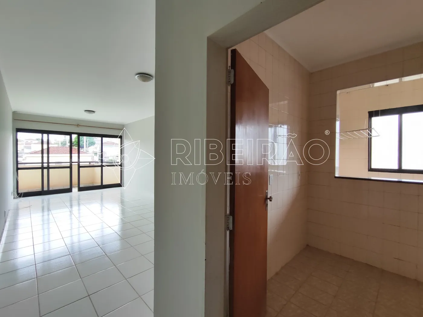 Alugar Apartamento / Padr&atilde;o em Ribeir&atilde;o Preto R$ 1.800,00 - Foto 1