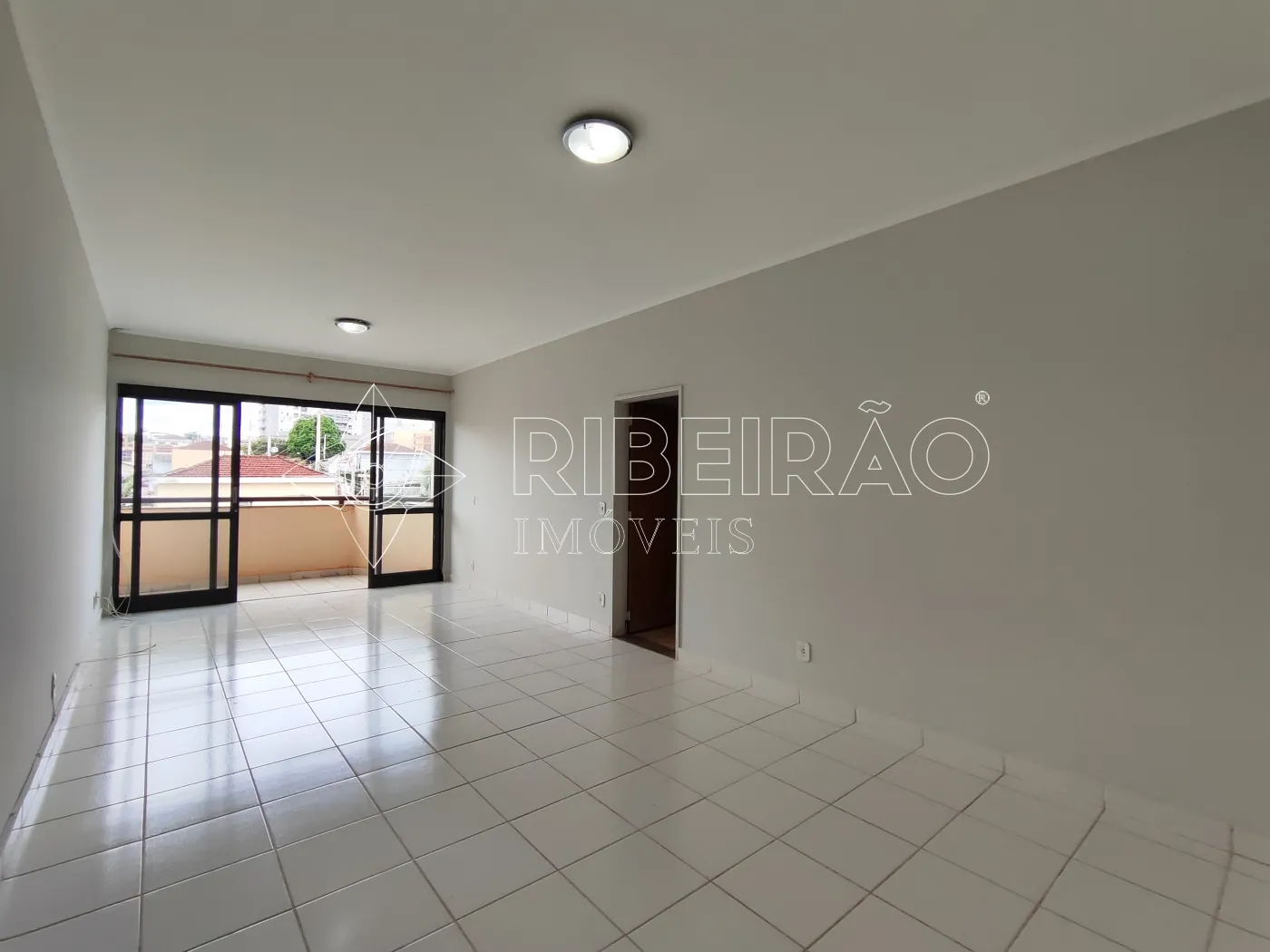 Alugar Apartamento / Padr&atilde;o em Ribeir&atilde;o Preto R$ 1.800,00 - Foto 2