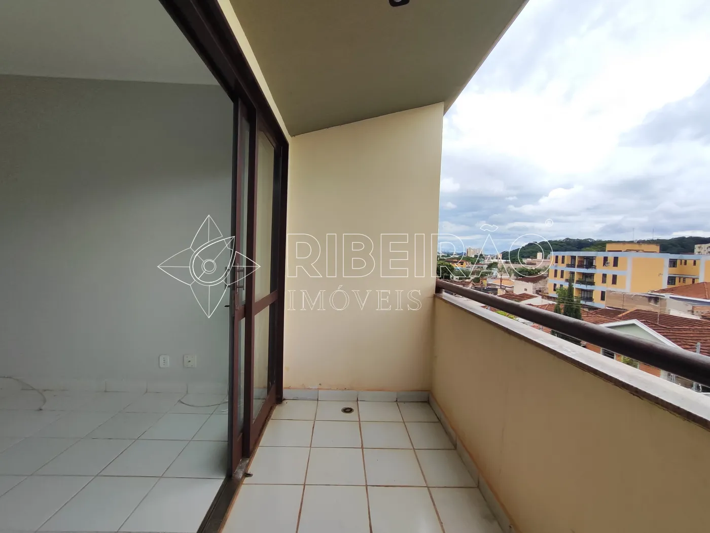 Alugar Apartamento / Padr&atilde;o em Ribeir&atilde;o Preto R$ 1.800,00 - Foto 6