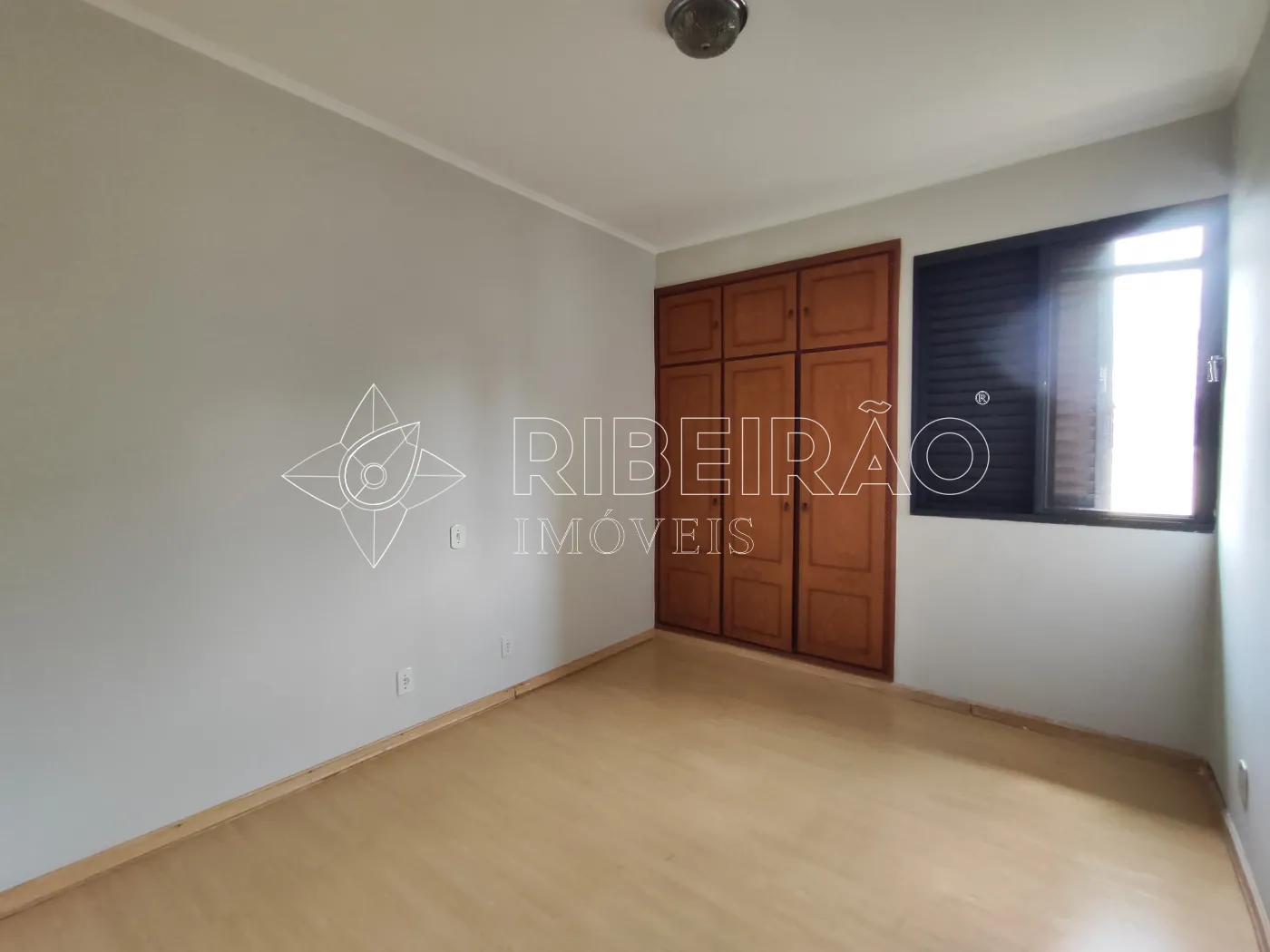 Alugar Apartamento / Padr&atilde;o em Ribeir&atilde;o Preto R$ 1.800,00 - Foto 12