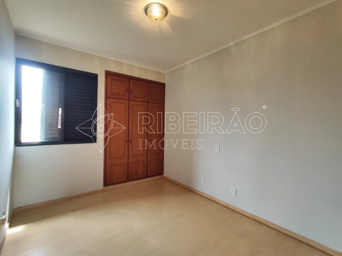 Alugar Apartamento / Padr&atilde;o em Ribeir&atilde;o Preto R$ 1.800,00 - Foto 15