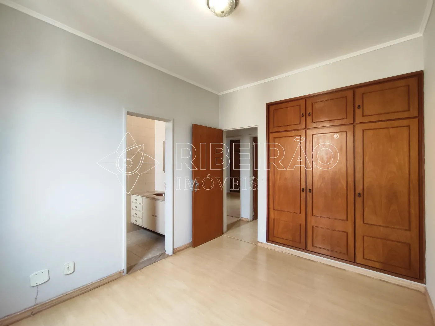 Alugar Apartamento / Padr&atilde;o em Ribeir&atilde;o Preto R$ 1.800,00 - Foto 19