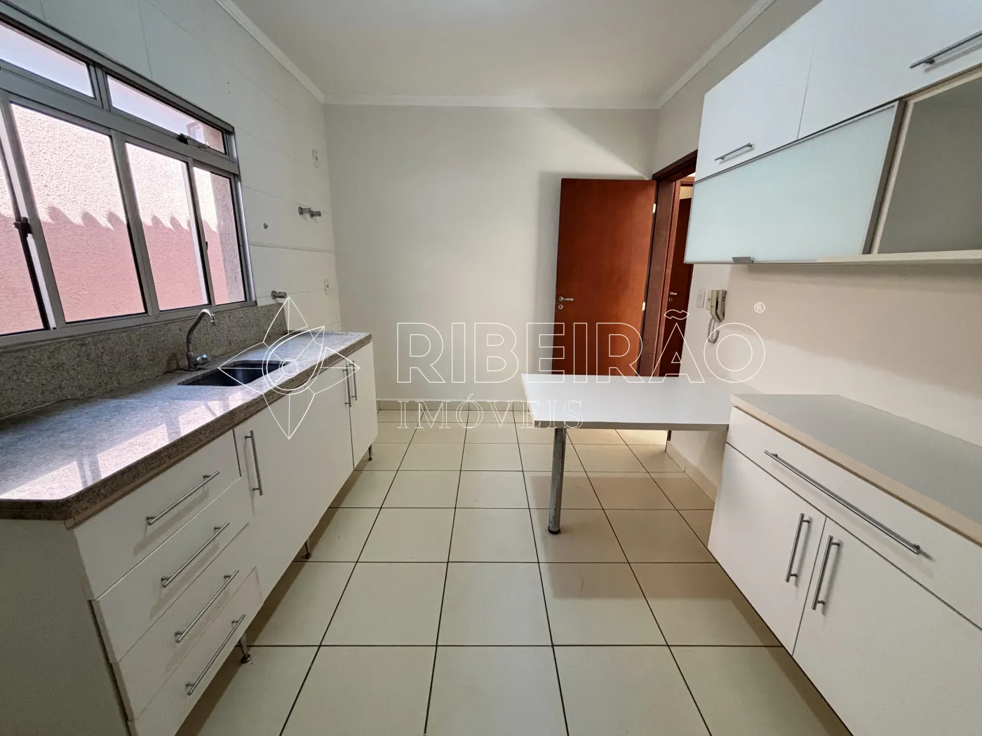 Alugar Casa / Condom&iacute;nio em Ribeir&atilde;o Preto R$ 3.500,00 - Foto 5
