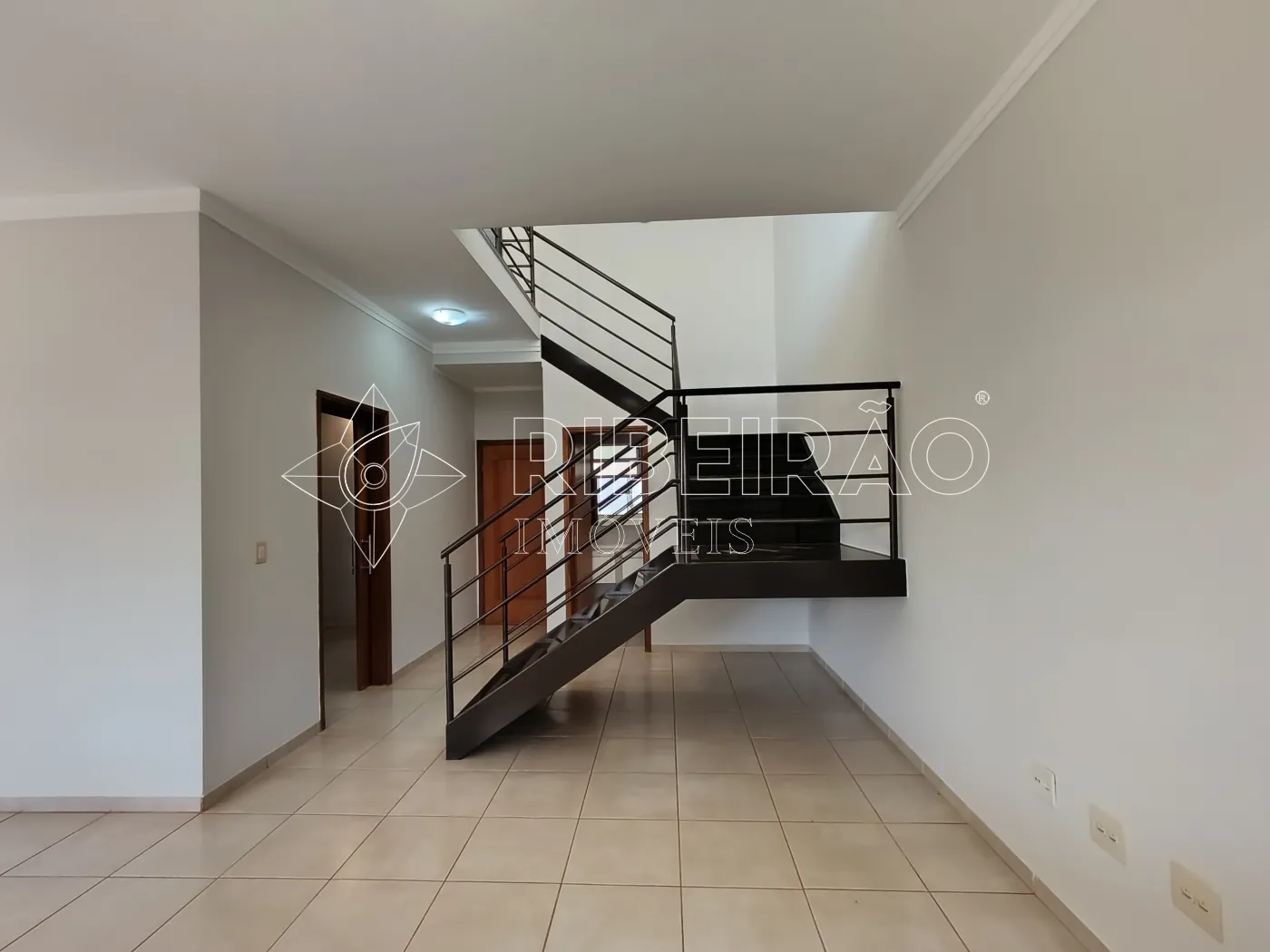 Alugar Casa / Condom&iacute;nio em Ribeir&atilde;o Preto R$ 5.500,00 - Foto 2
