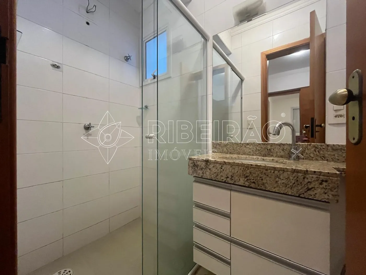 Alugar Apartamento / Padr&atilde;o em Ribeir&atilde;o Preto R$ 4.400,00 - Foto 13