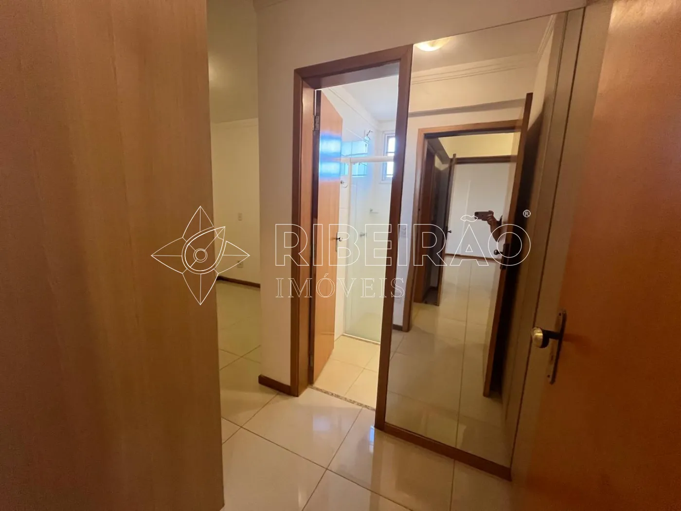 Alugar Apartamento / Padr&atilde;o em Ribeir&atilde;o Preto R$ 4.400,00 - Foto 17