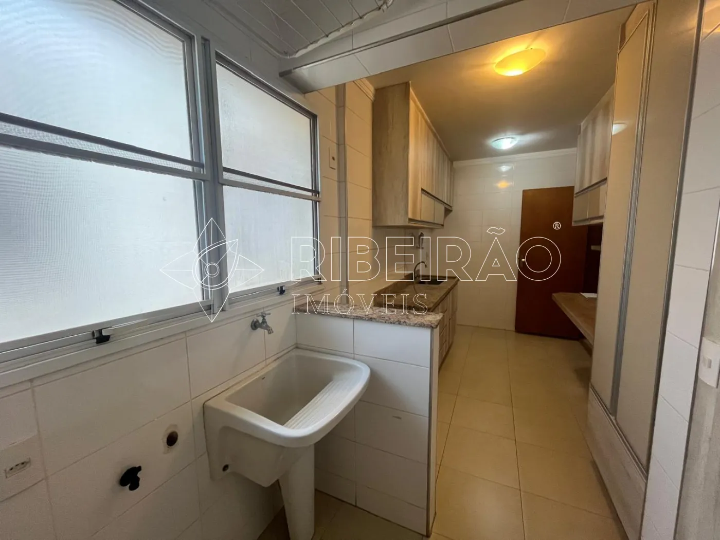 Alugar Apartamento / Padr&atilde;o em Ribeir&atilde;o Preto R$ 4.400,00 - Foto 32